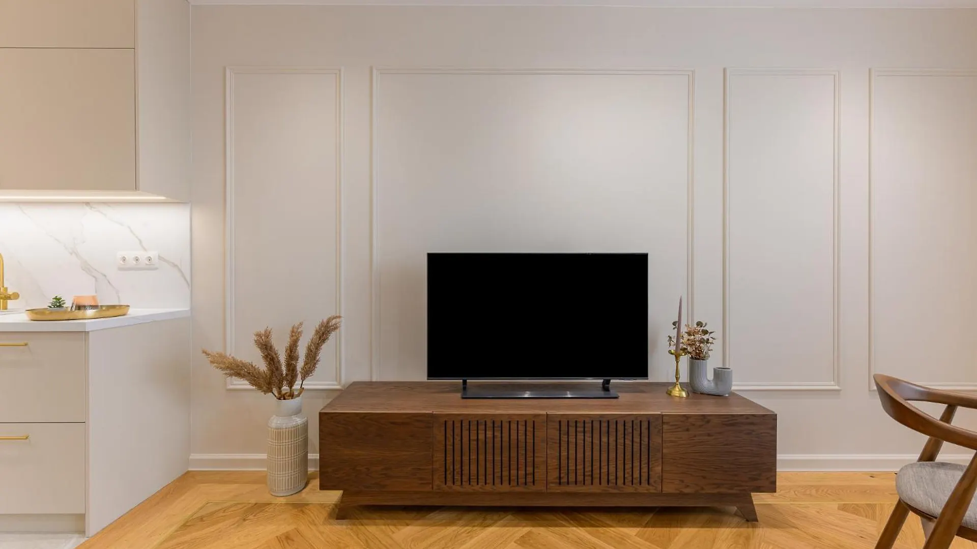 1Bd Modern Serenity In Azur Delux Complex By Flat Mаnаger Saints Constantine and Helena