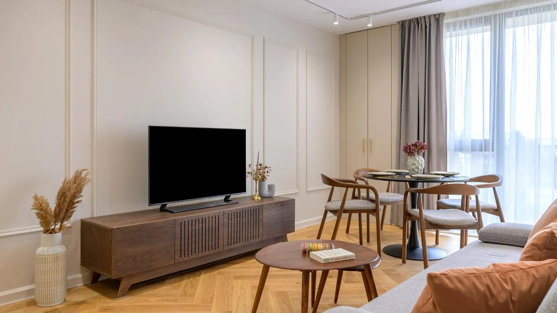 1Bd Modern Serenity In Azur Delux Complex By Flat Mаnаger Saints Constantine and Helena